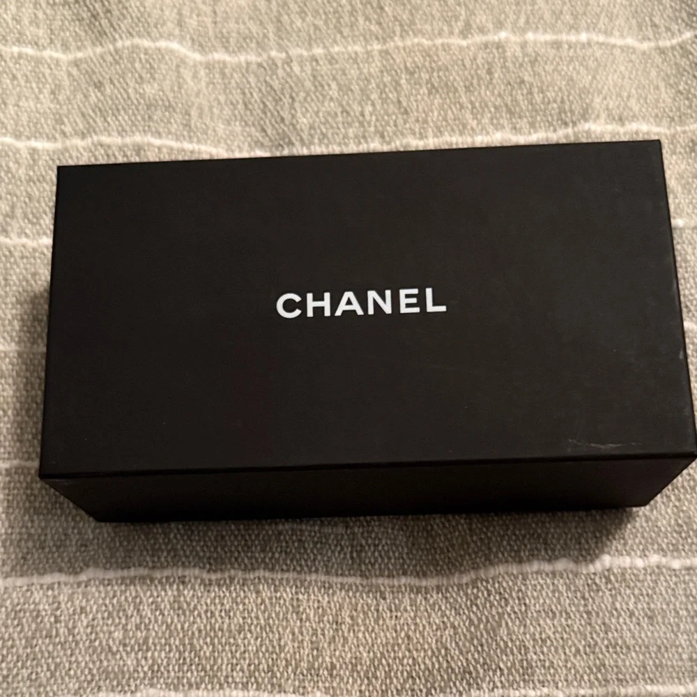 CHANEL Sunglasses Black Gift Box with instructions and white envelope